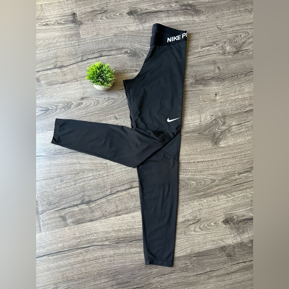Womens Nike Pro leggings size medium